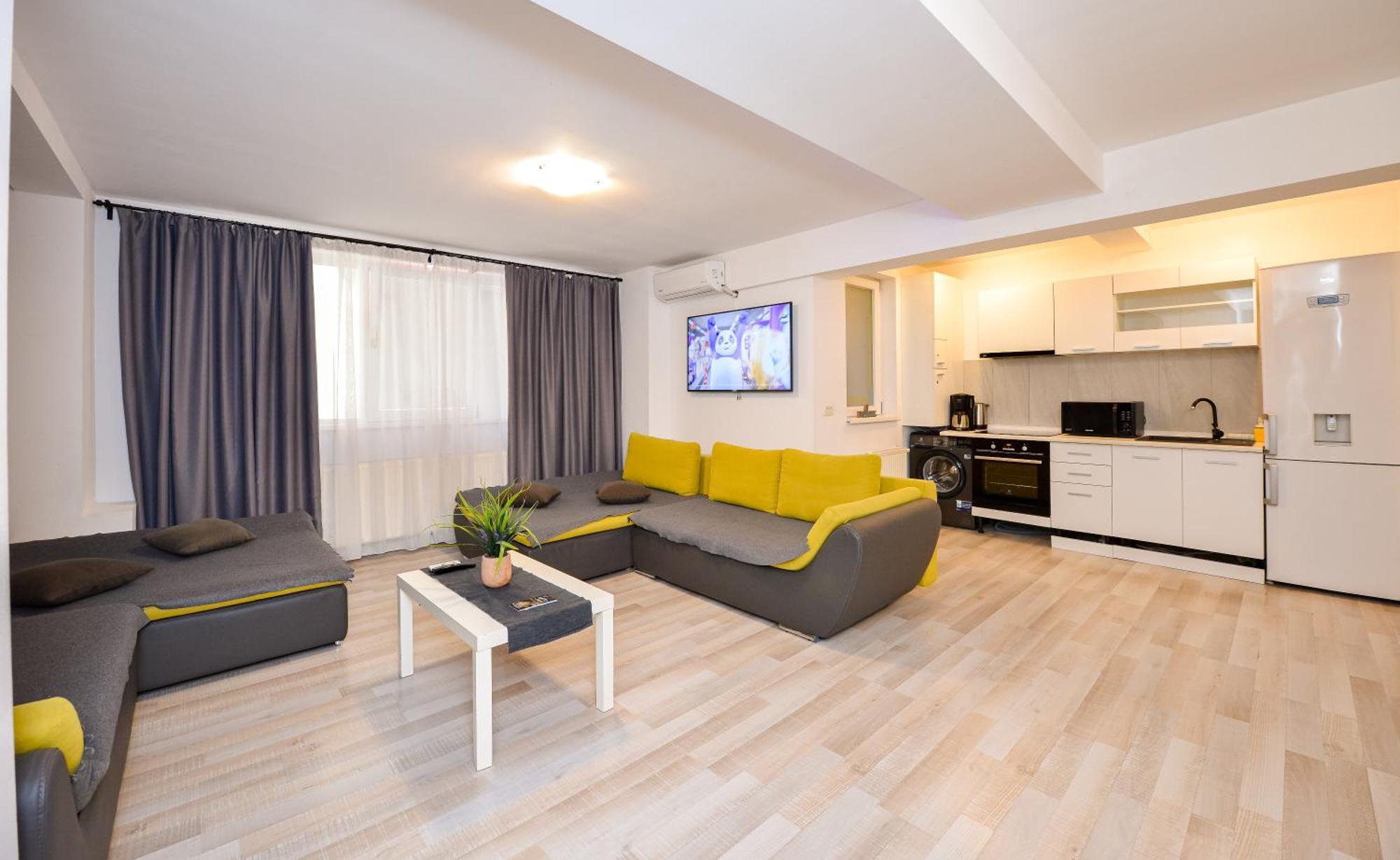 City Center Suite With Terrace Bucharest Exterior photo